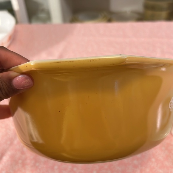 Pyrex Butterfly Gold 045 with Lid - Picture 8 of 9